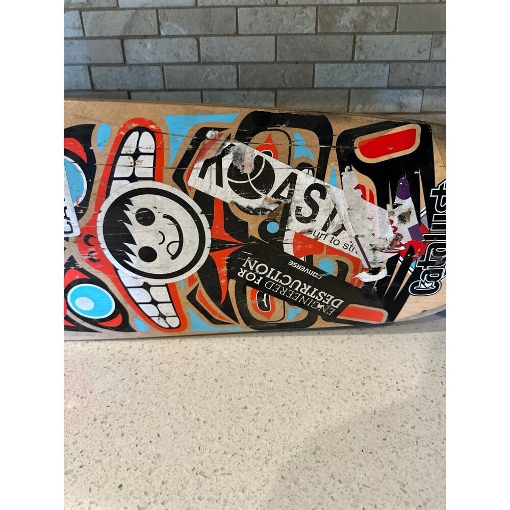 Catalyst longboard with gull wing trucks - Picture 9 of 10